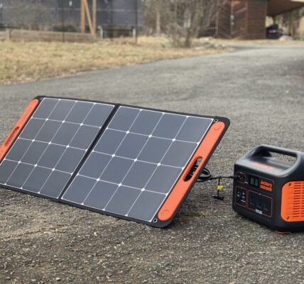 Silent Energy: Why Solar Generators Are Perfect for Nature